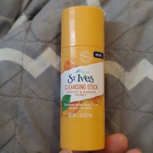 St Ives cleansing stick -wash and glow!!